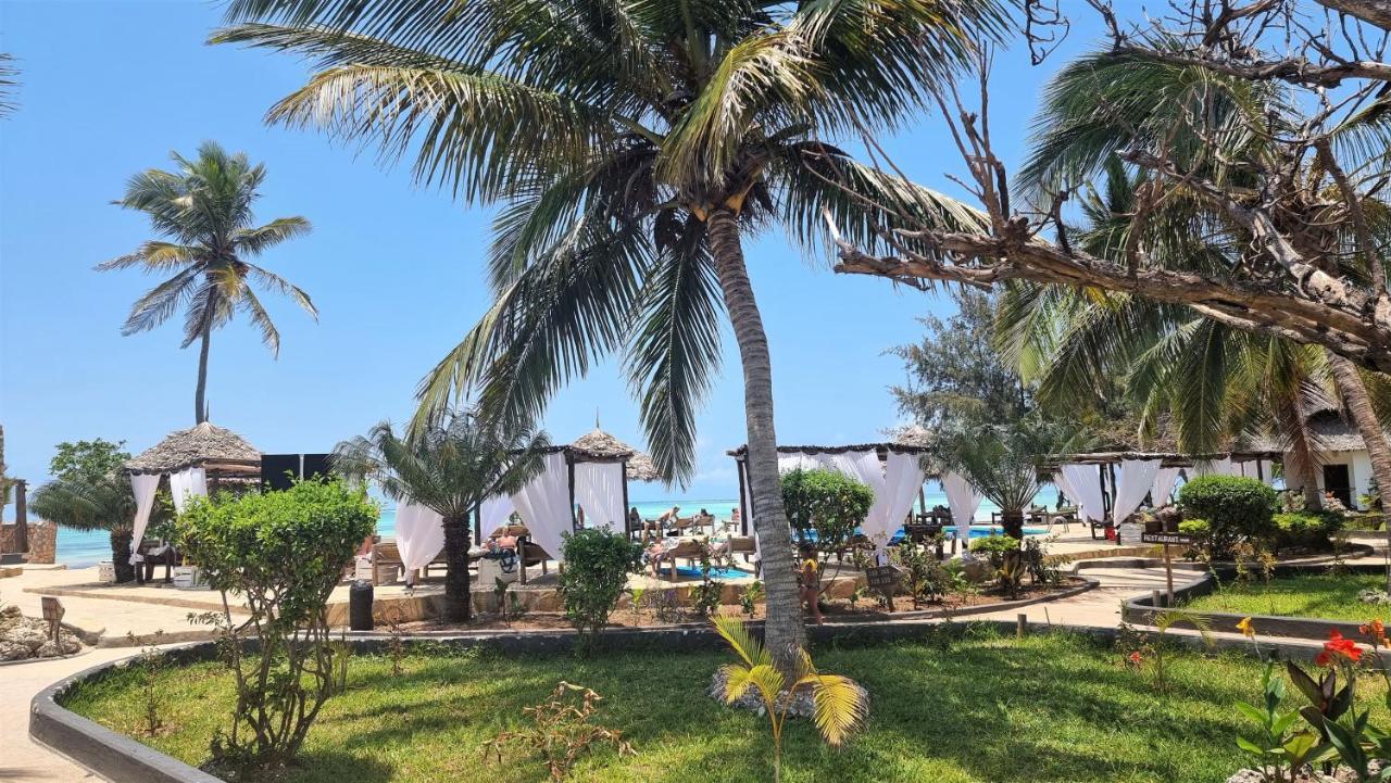 Semesteranläggning (resort) Reef & - 4*