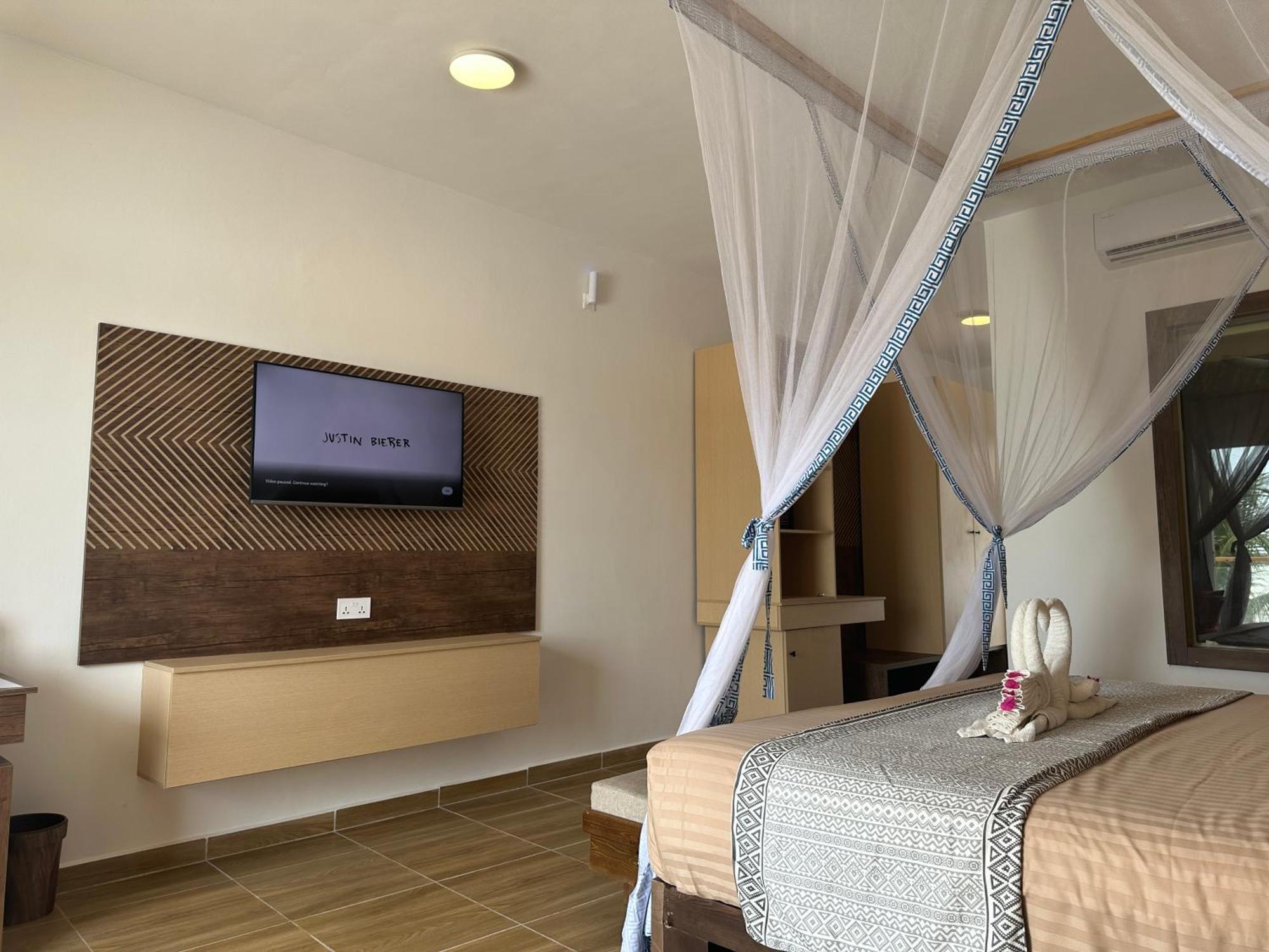 Reef & - Resort 4*