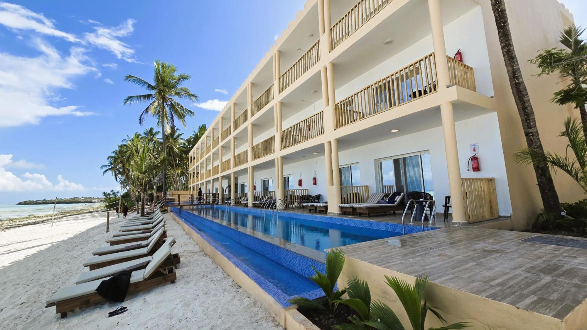 Semesteranläggning (resort) Reef & - 4*
